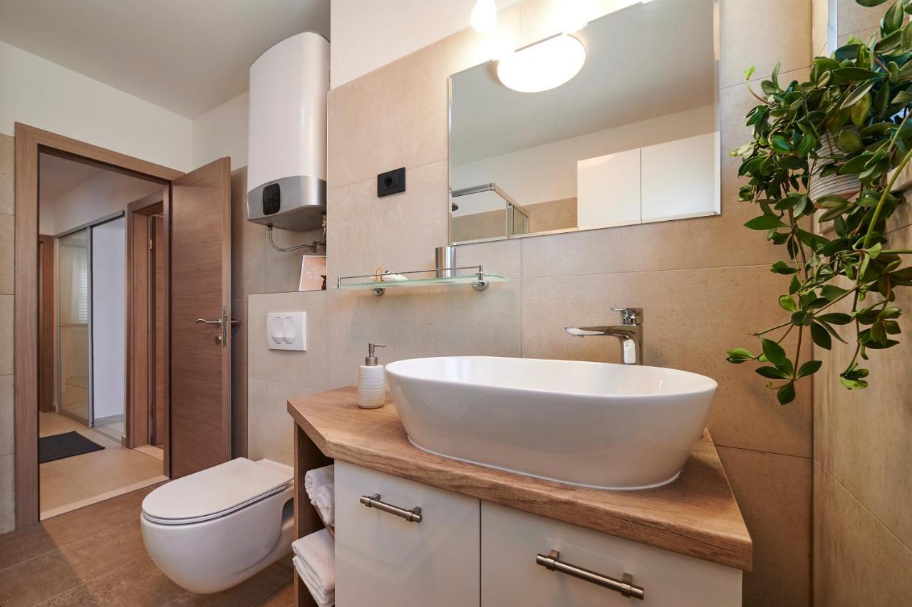 Apartman Miro - Center Of Trogir Ngoại thất bức ảnh